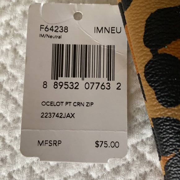 Wristlet - Picture 2 of 2